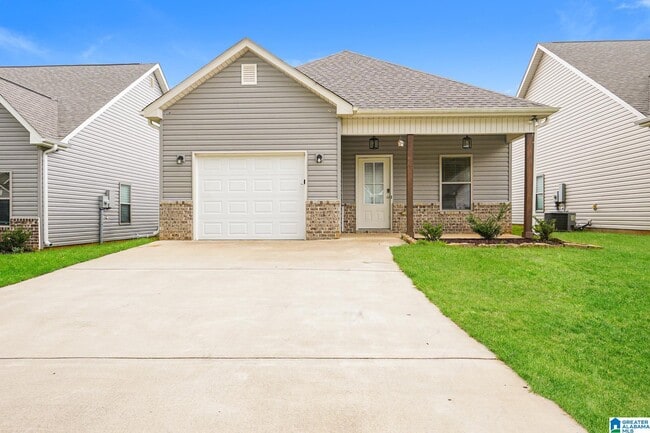 Primary Photo - 154 Park Dr N