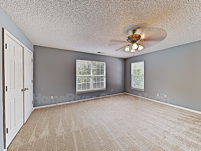 Building Photo - 9706 Ashburton Dr