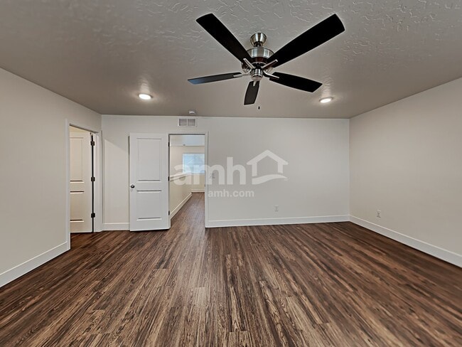 Building Photo - 9463 W Dove Creek St