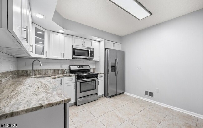Building Photo - 3702 Riddle Ct