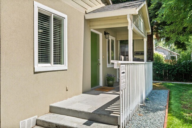 Building Photo - Available Now. Cute Home located in quiet ...
