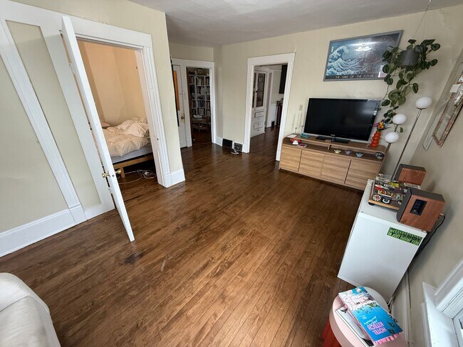 Building Photo - 2768-70 N. Booth St.