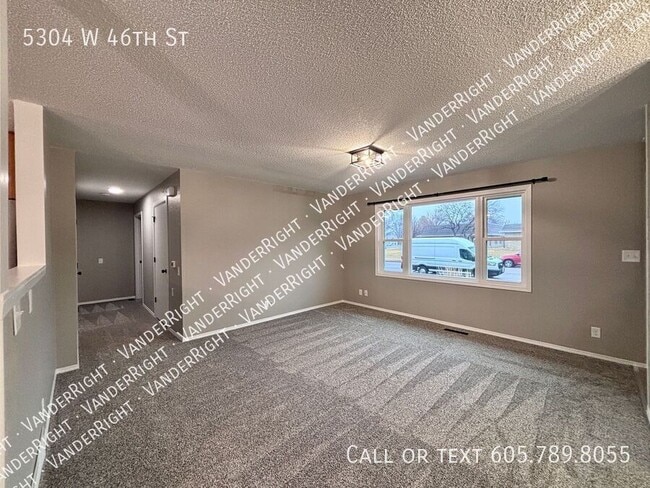 Building Photo - 5304 W 46th St