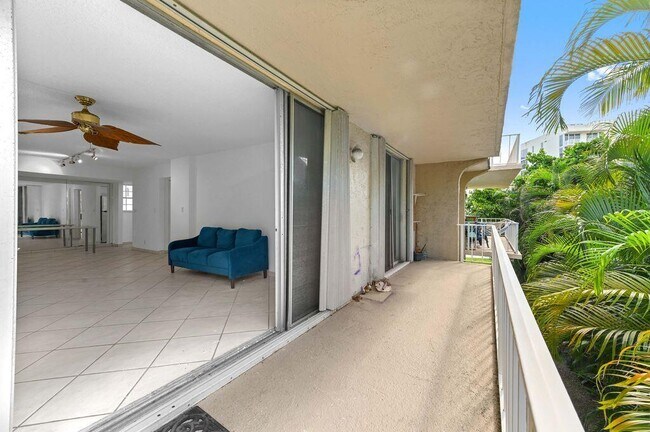 Primary Photo - 3575 S Ocean Blvd