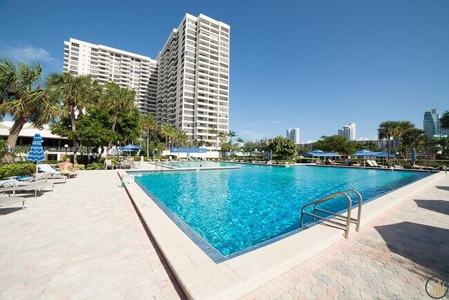 Building Photo - 500 Three Islands Boulevard