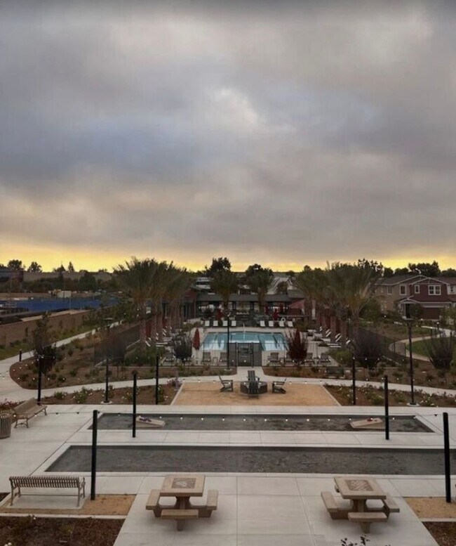 Building Photo - Almost BRAND NEW 4 Bedroom House in Temecula for Rent