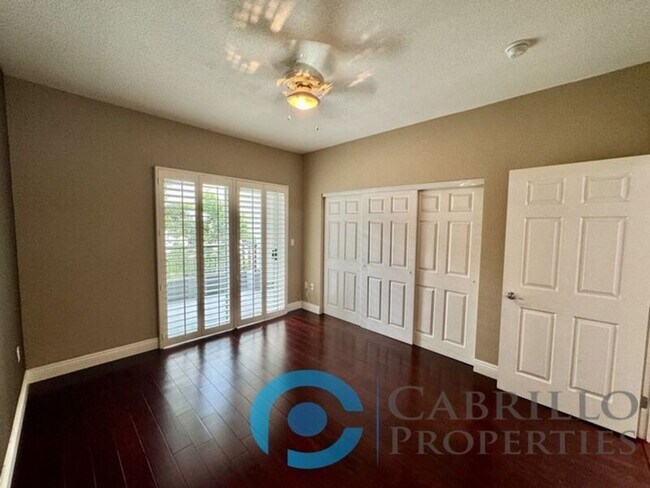 Building Photo - 1240 India St