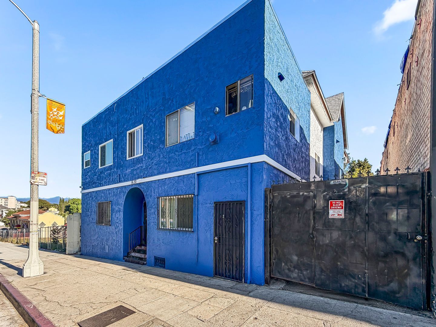 Building Photo - 1630 W Temple St