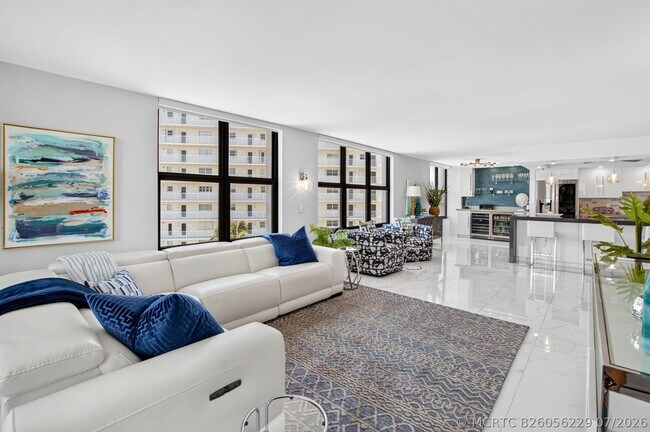 Building Photo - 3115 S Ocean Blvd