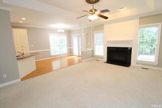 Building Photo - 100 Pebble Ridge Farms Ct