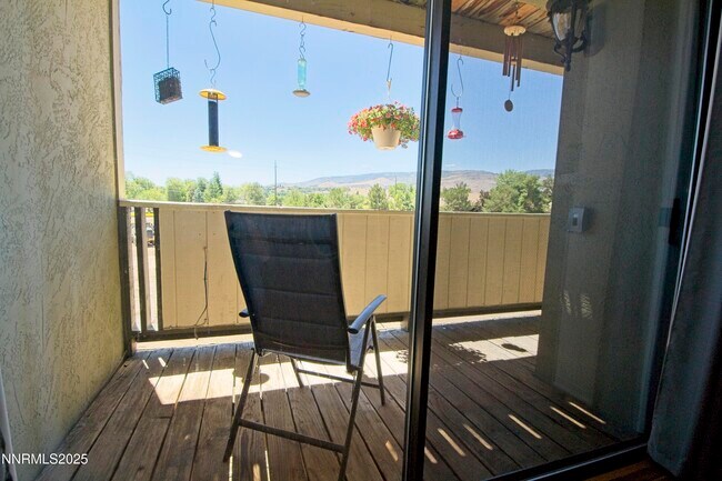 Building Photo - 2855 Idlewild Dr
