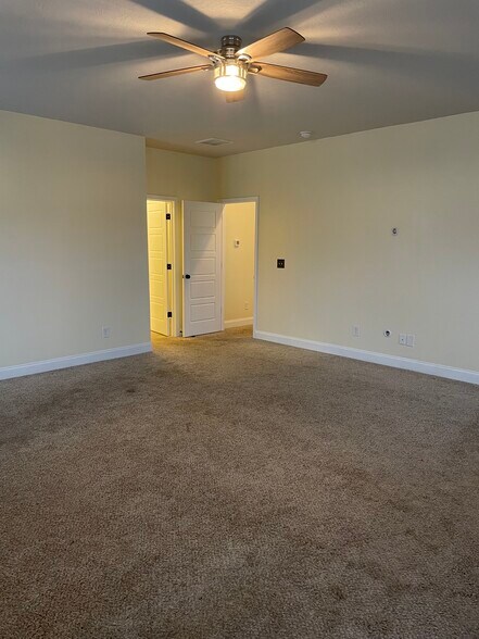 Building Photo - 149 Beallwood Dr