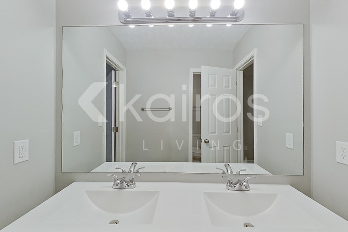 Building Photo - 160 Deer Pkwy