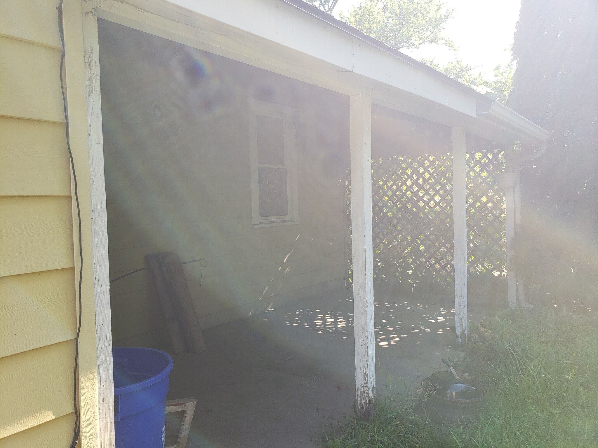 Building Photo - 2020 Midway Dr