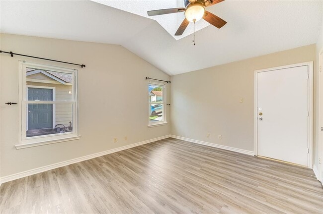 Building Photo - 526 Cutty Trail