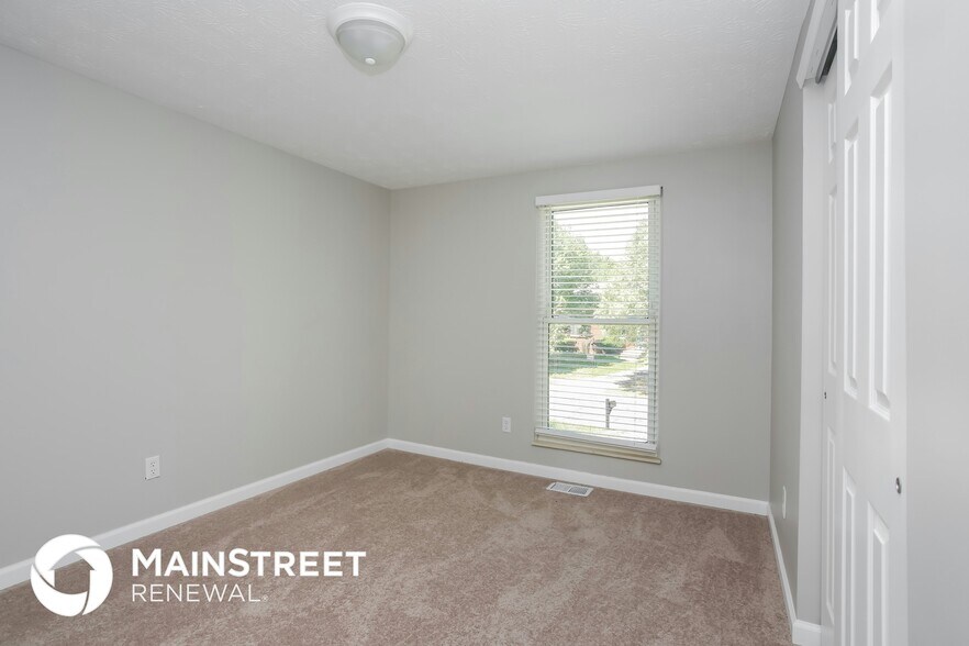 Building Photo - 1372 Hilton Dr