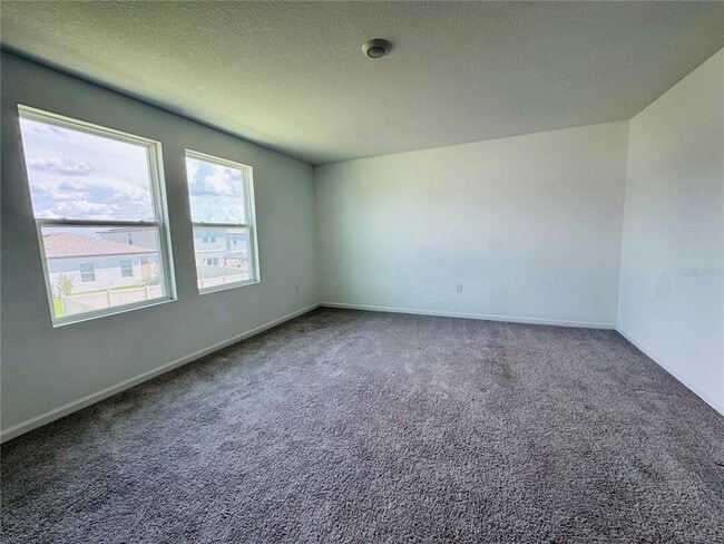 Building Photo - 2669 Buttercup Ave