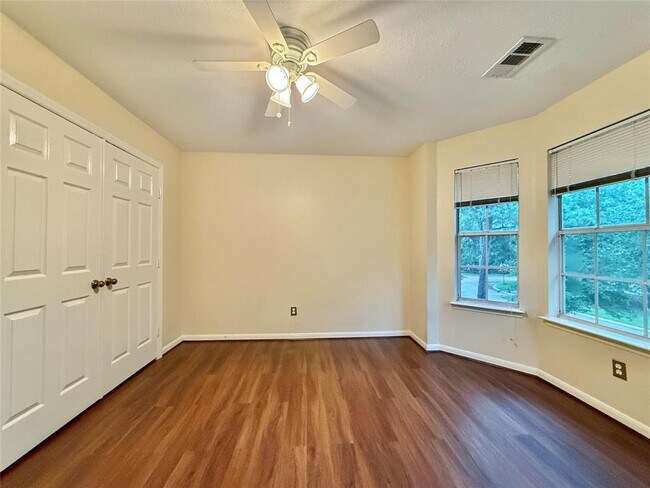 Building Photo - 105 S Spiral Vine Cir