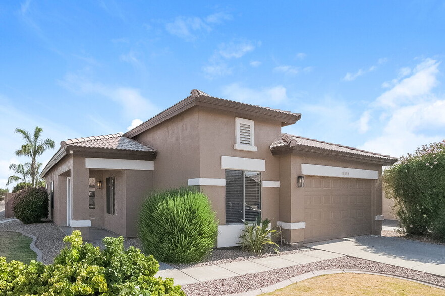 Primary Photo - 6605 W Range Mule Dr