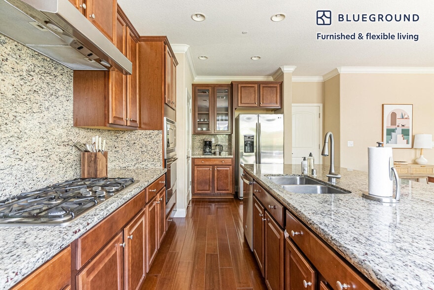 Building Photo - 5018 Osborne Cir