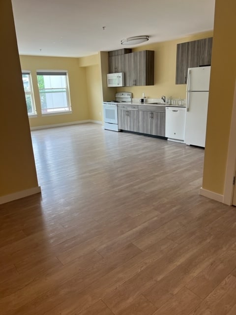 KITCHEN - 3208 Rainier Ave S
