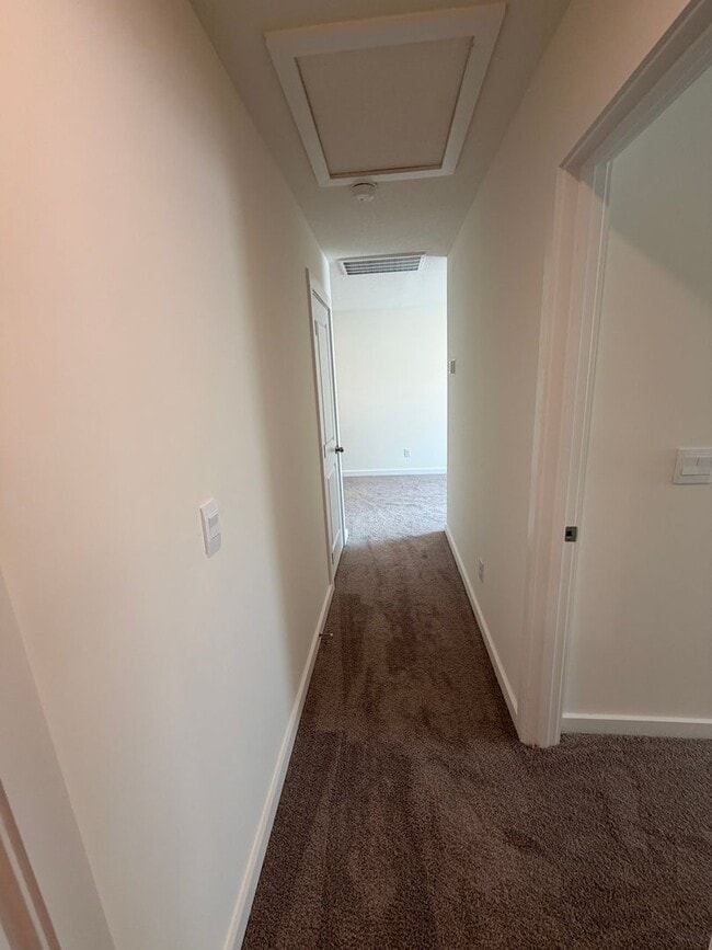 Building Photo - BRAND NEW 2026 CONSTRUCTION: Modern 3BD/2.5BA Home in Knoxville!