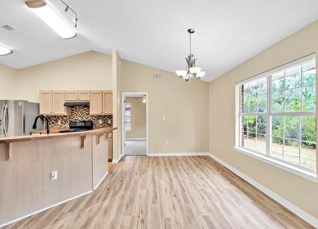 Building Photo - 9750 Parker Lake Cir