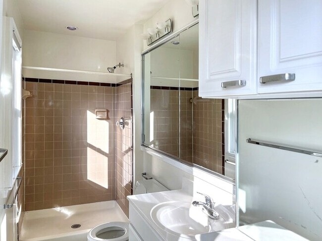 Building Photo - 13382 Brookfield Ct