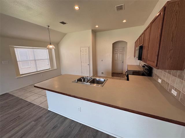 Building Photo - 2110 Fresia Ln