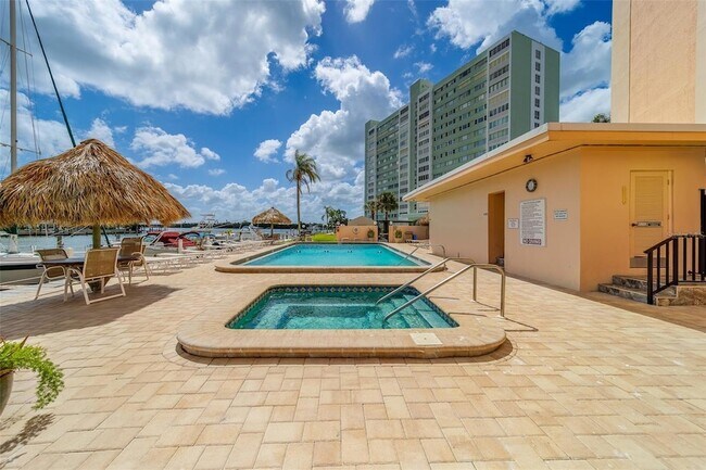 Building Photo - 51 Island Way