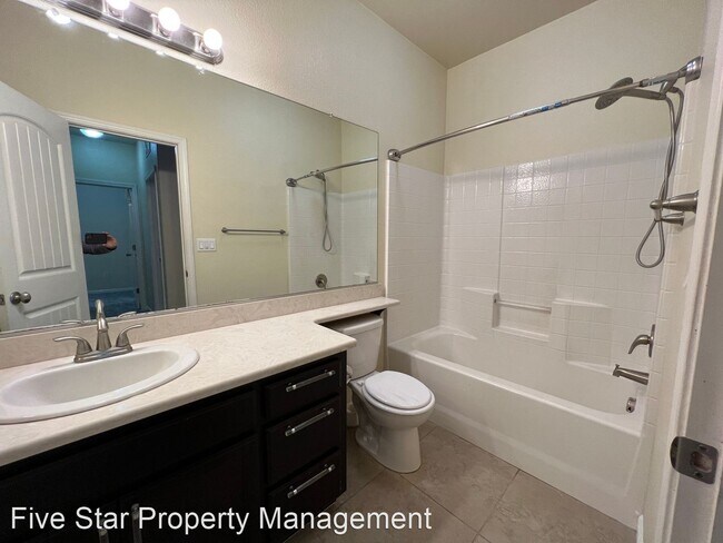 Building Photo - 4 br, 2 bath House - 1484 Rock Springs Ave