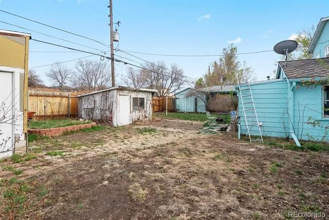 Building Photo - 946 S Leyden St