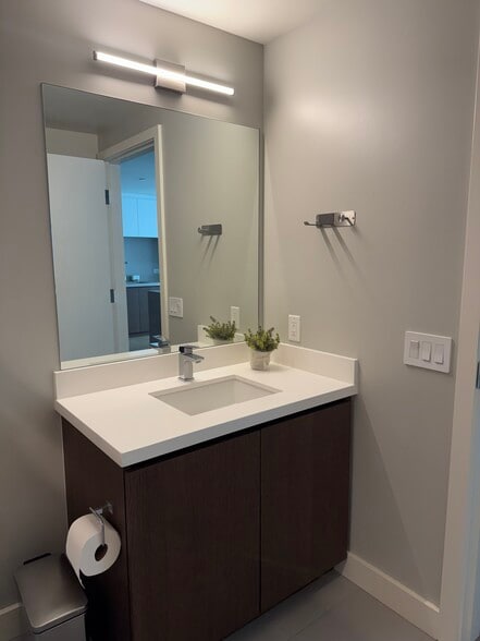 Building Photo - 1388 Kettner Blvd