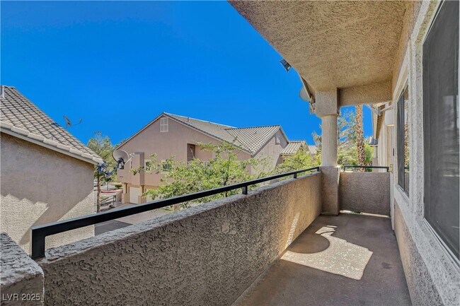 Building Photo - 2052 Jade Creek St