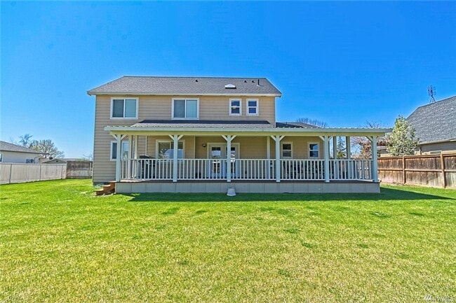 Building Photo - Beautiful 4 Bedroom Home