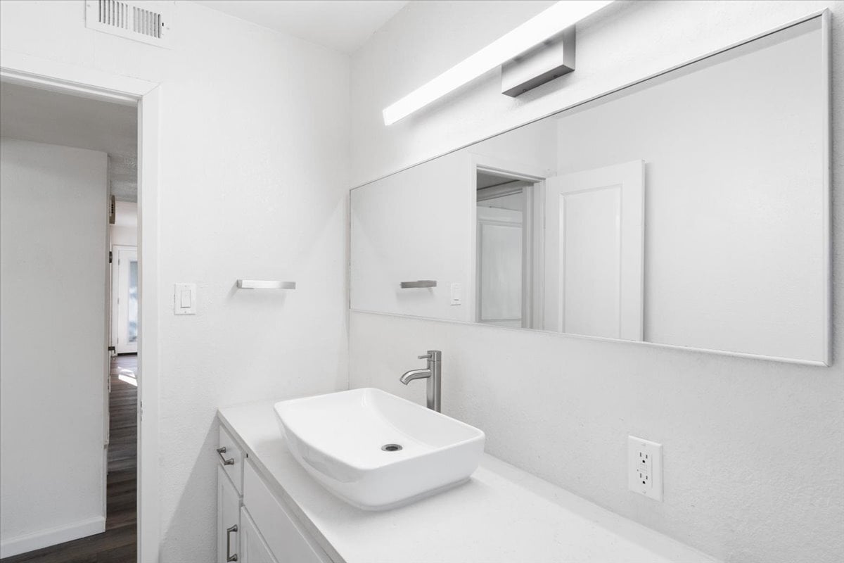 Bathroom 2 - 7205 Grand Canyon Dr