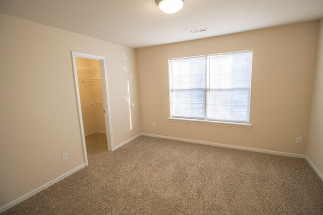 Building Photo - 1881 Field St