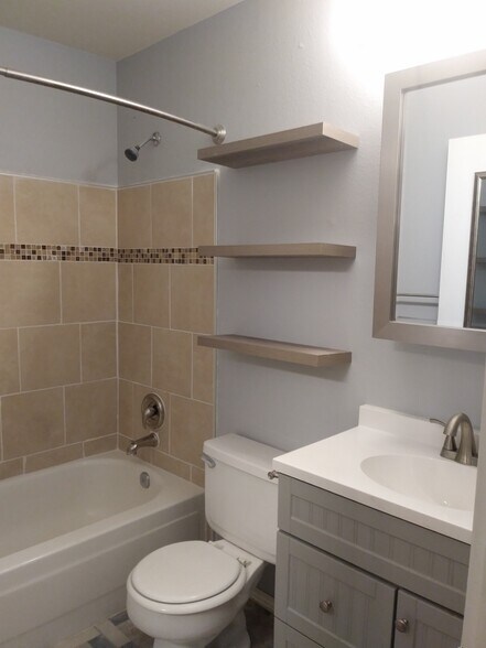 Building Photo - 10856 Bayfield Way