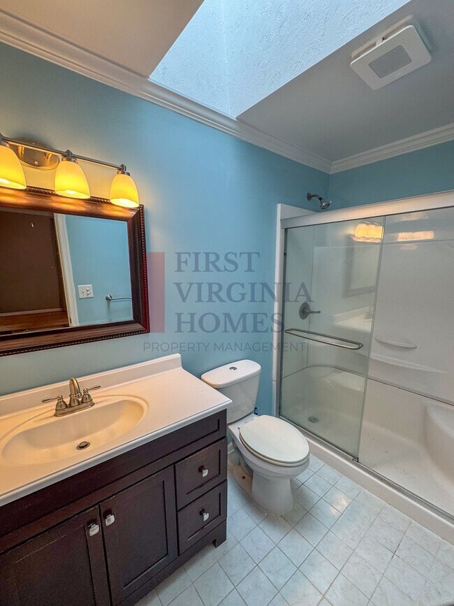 Building Photo - 3 Bedroom/2 Bath Lake Monticello Monticello Rental