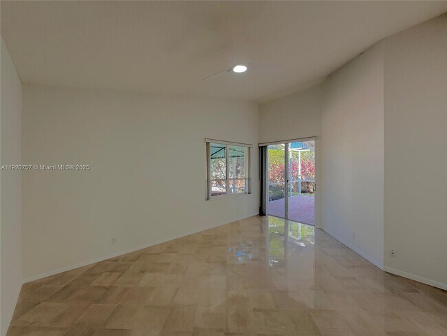 Building Photo - 3951 Redondo Ct