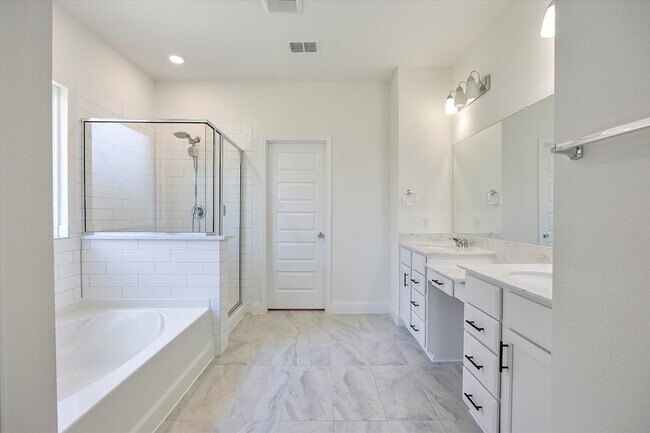 Building Photo - 3629 Highland Bayou Dr