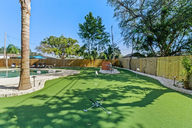 Building Photo - 13672 88th Ave N