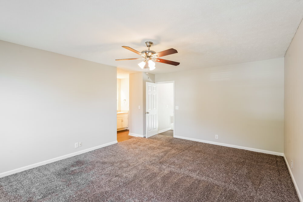 Building Photo - 3134 Creekview Ln