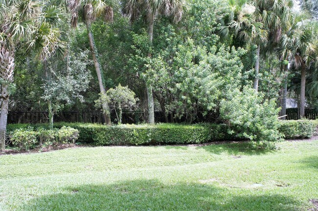 Building Photo - 1056 Pinewood Lake Ct