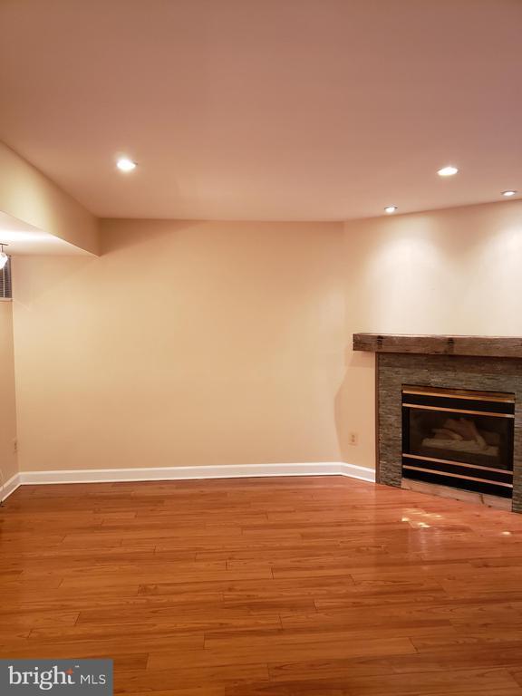 Building Photo - 113 Remington Cir