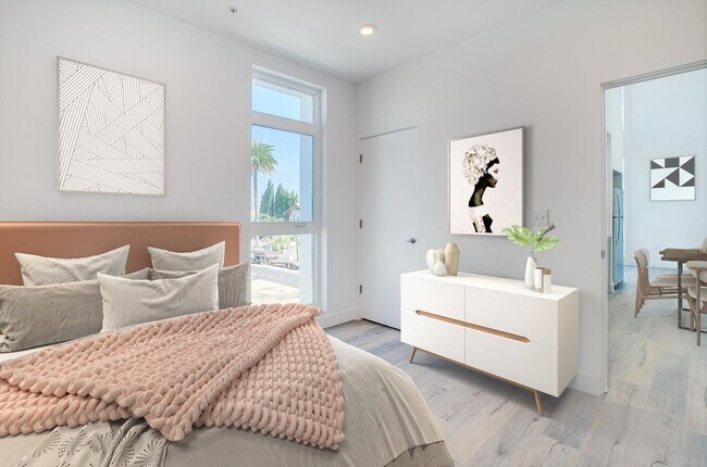 Interior Photo - 152 N RAMPART