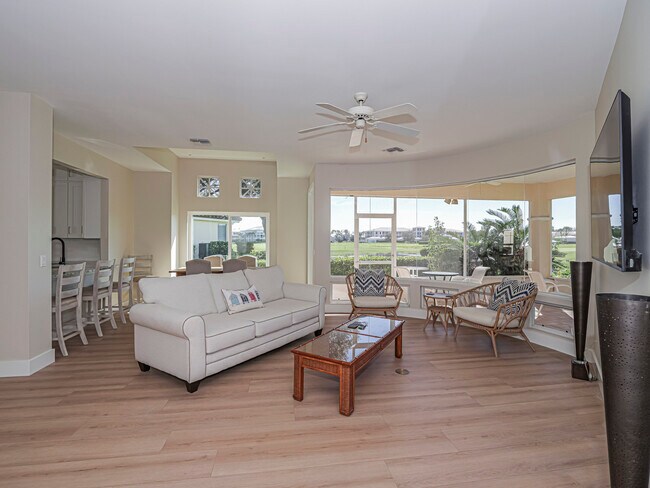 Building Photo - 4791 S Newport Island Dr