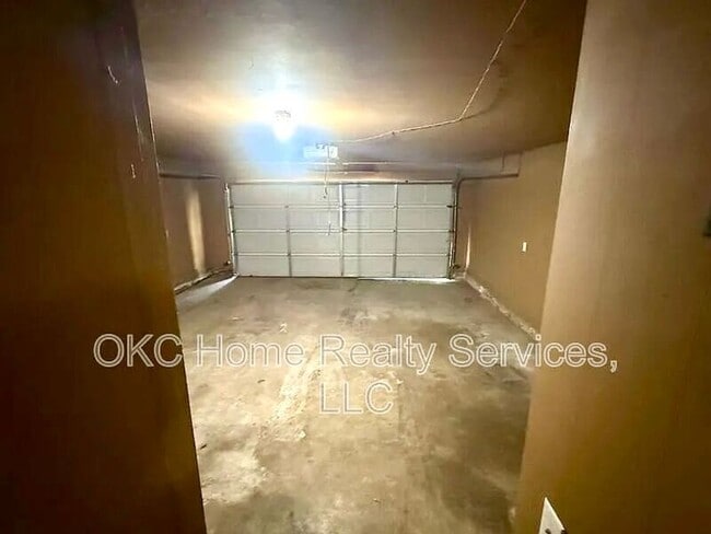 Building Photo - 118 SW 1st St