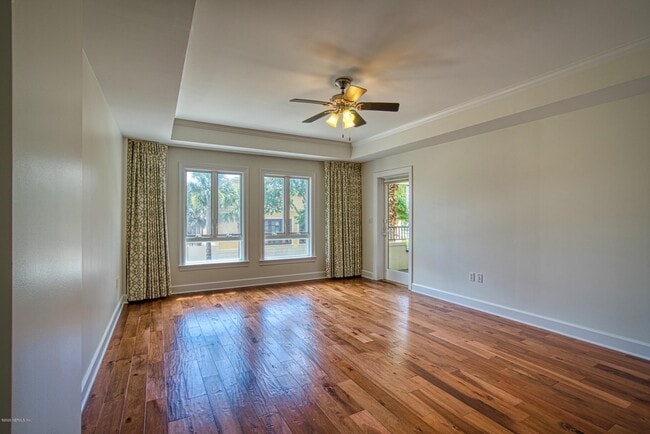 Building Photo - 525 3rd St N