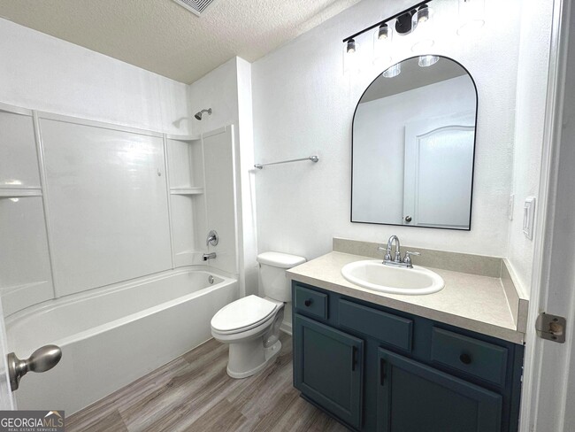 Building Photo - 217 Brooklet Cir